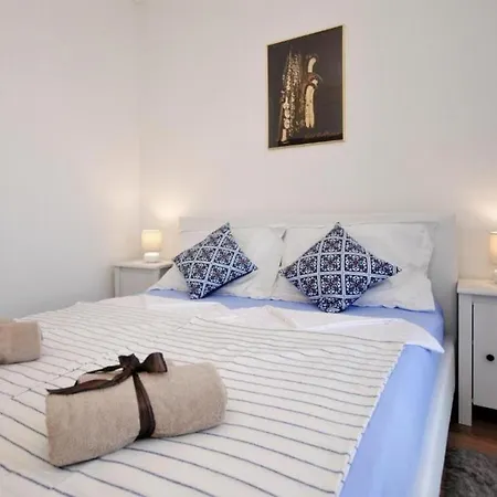 Apartment With A Parking Space Kastel Stafilic, - 20763